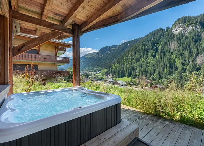 1100 - Bo Immobilier - à Mi-chemin Du Centre Et Du Linga -reduced Prices On Passes Châtel&portes Du Soleil Chalet