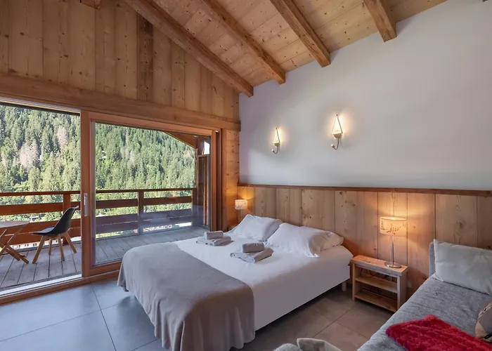Chalet 1100 - Bo Immobilier - à Mi-chemin Du Centre Et Du Linga -reduced Prices On Passes Châtel&portes Du Soleil *